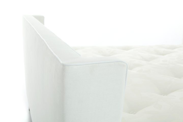 Isabelle <span>bed</span>
